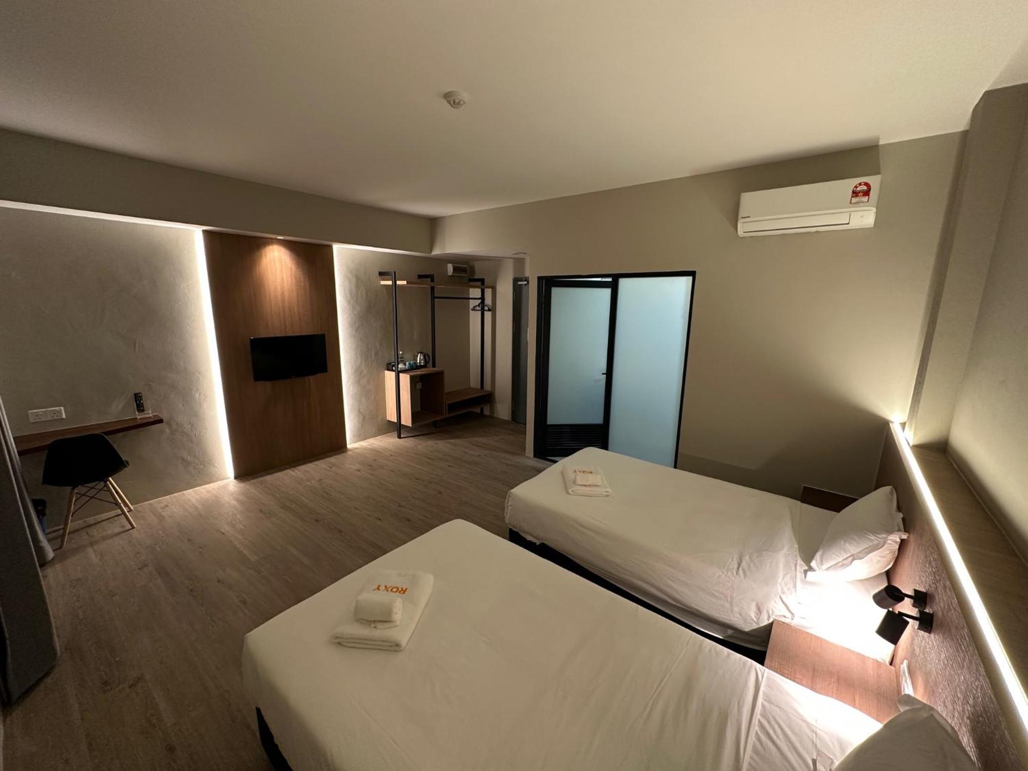 Roxy Hotel Aiman Kuching Exterior photo
