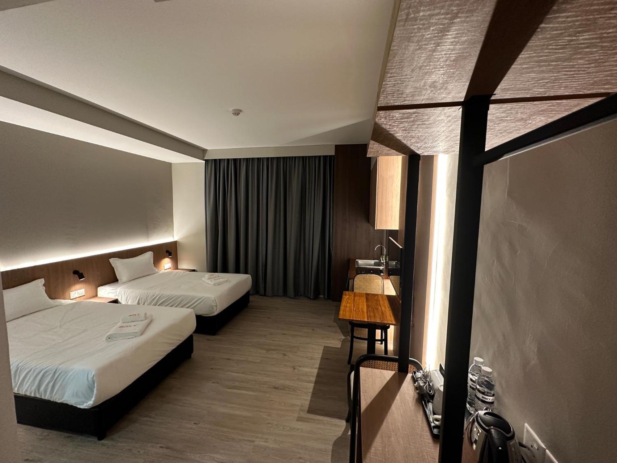 Roxy Hotel Aiman Kuching Exterior photo