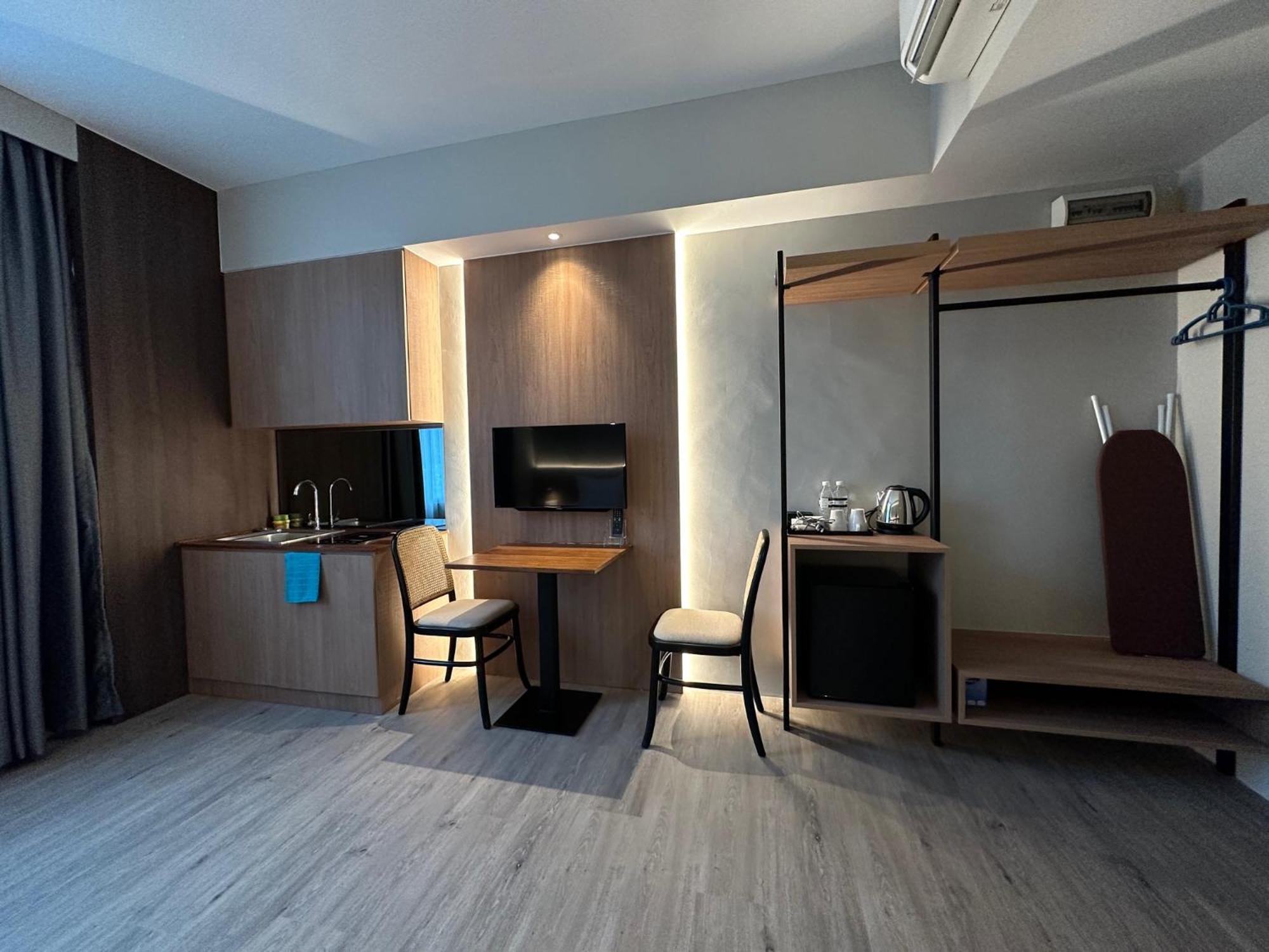 Roxy Hotel Aiman Kuching Exterior photo
